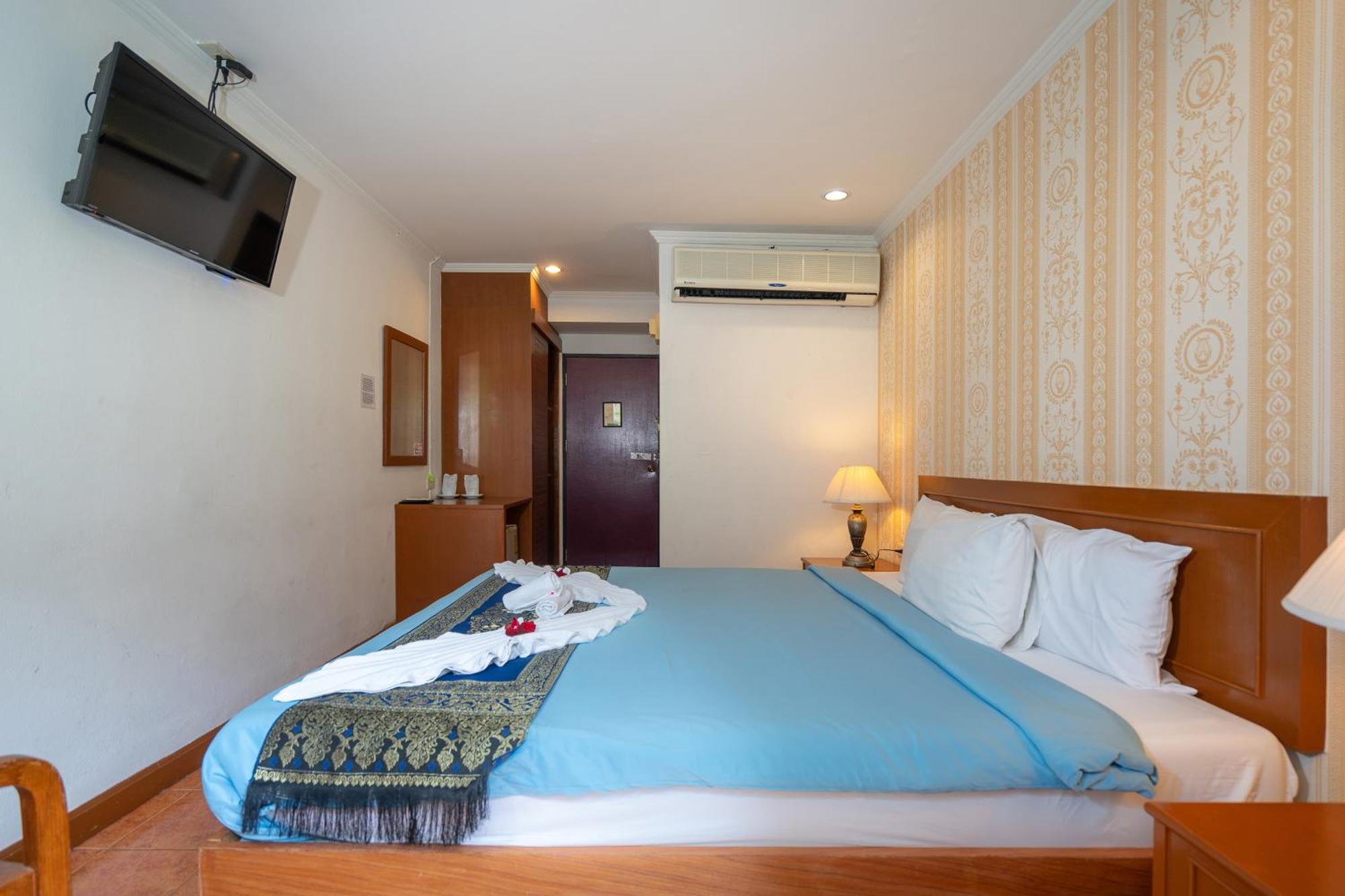 Patong Central Residence & Apartment Buitenkant foto