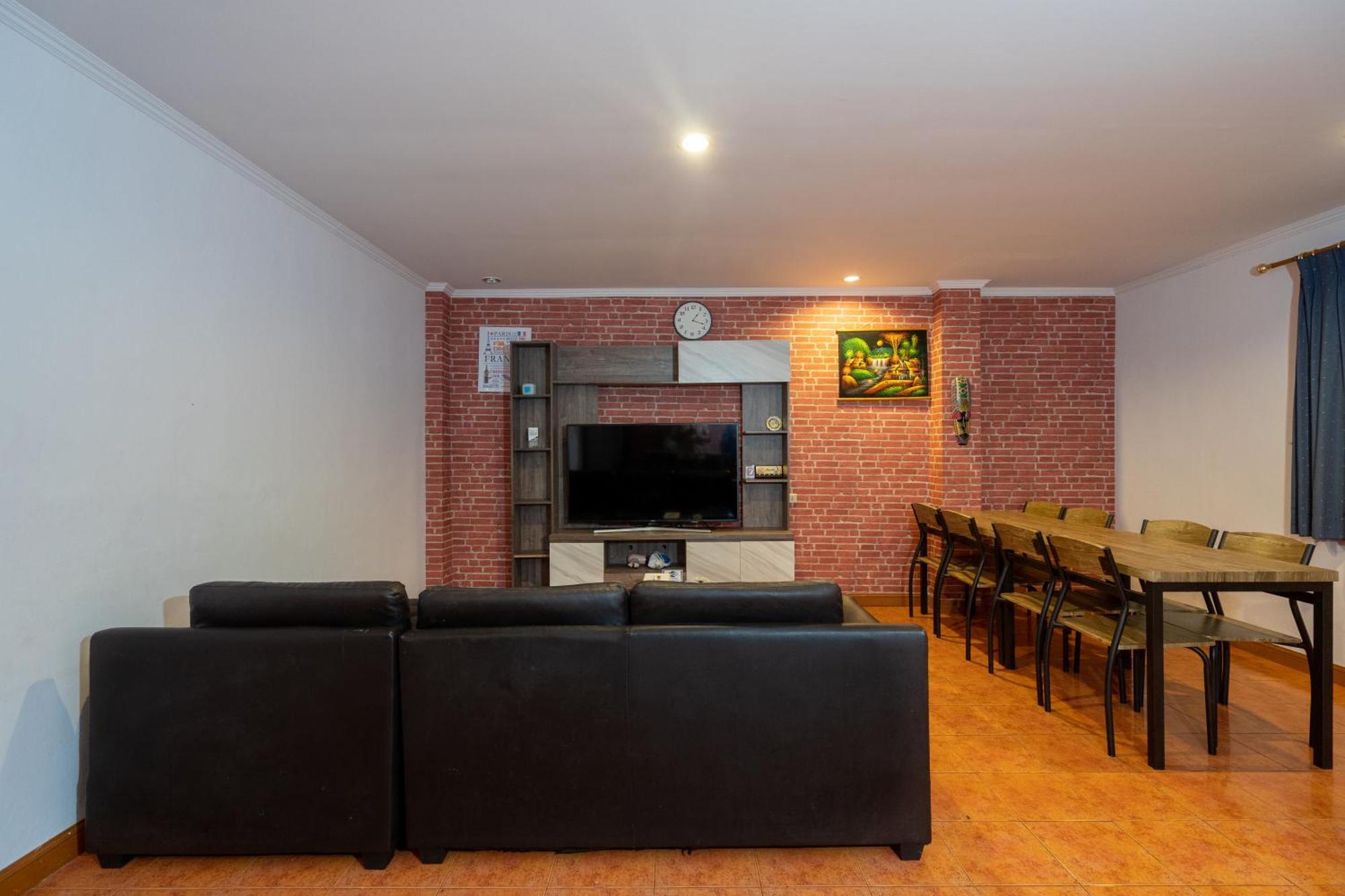 Patong Central Residence & Apartment Kamer foto