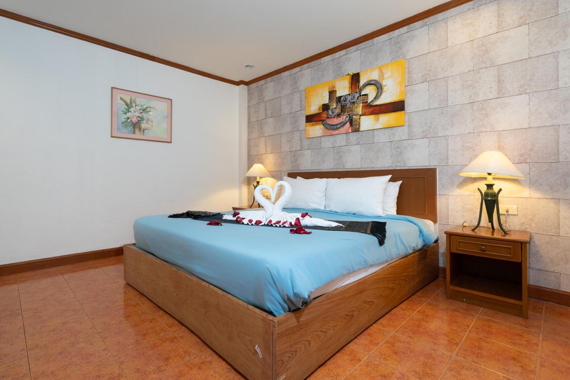 Patong Central Residence & Apartment Kamer foto