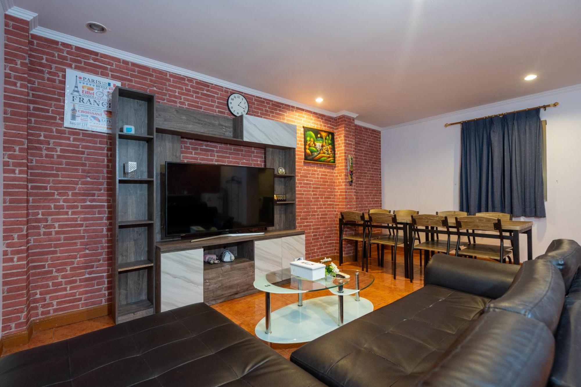 Patong Central Residence & Apartment Kamer foto