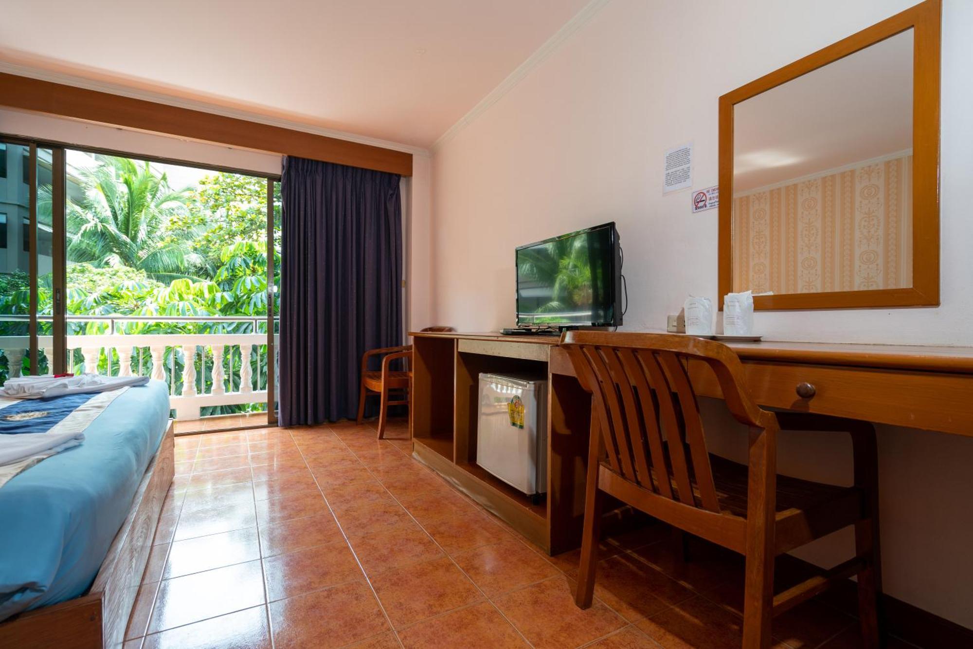 Patong Central Residence & Apartment Buitenkant foto
