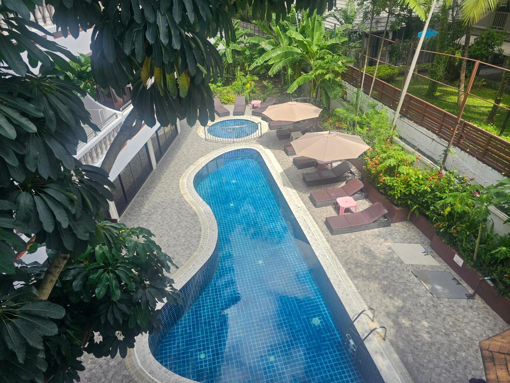 Patong Central Residence & Apartment Buitenkant foto