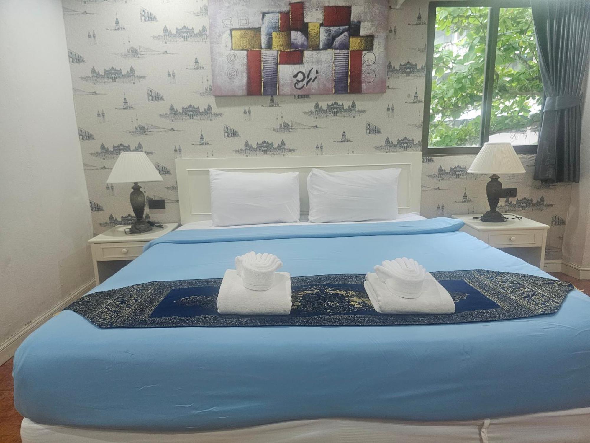 Patong Central Residence & Apartment Buitenkant foto