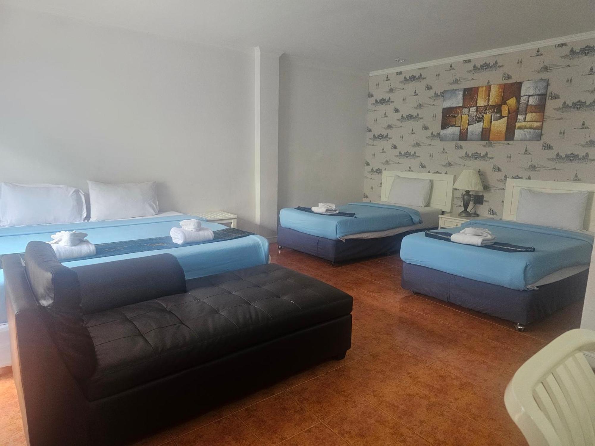 Patong Central Residence & Apartment Buitenkant foto